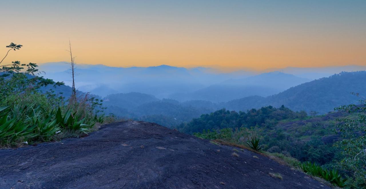 Haze And Kites Resort Munnar Exterior foto
