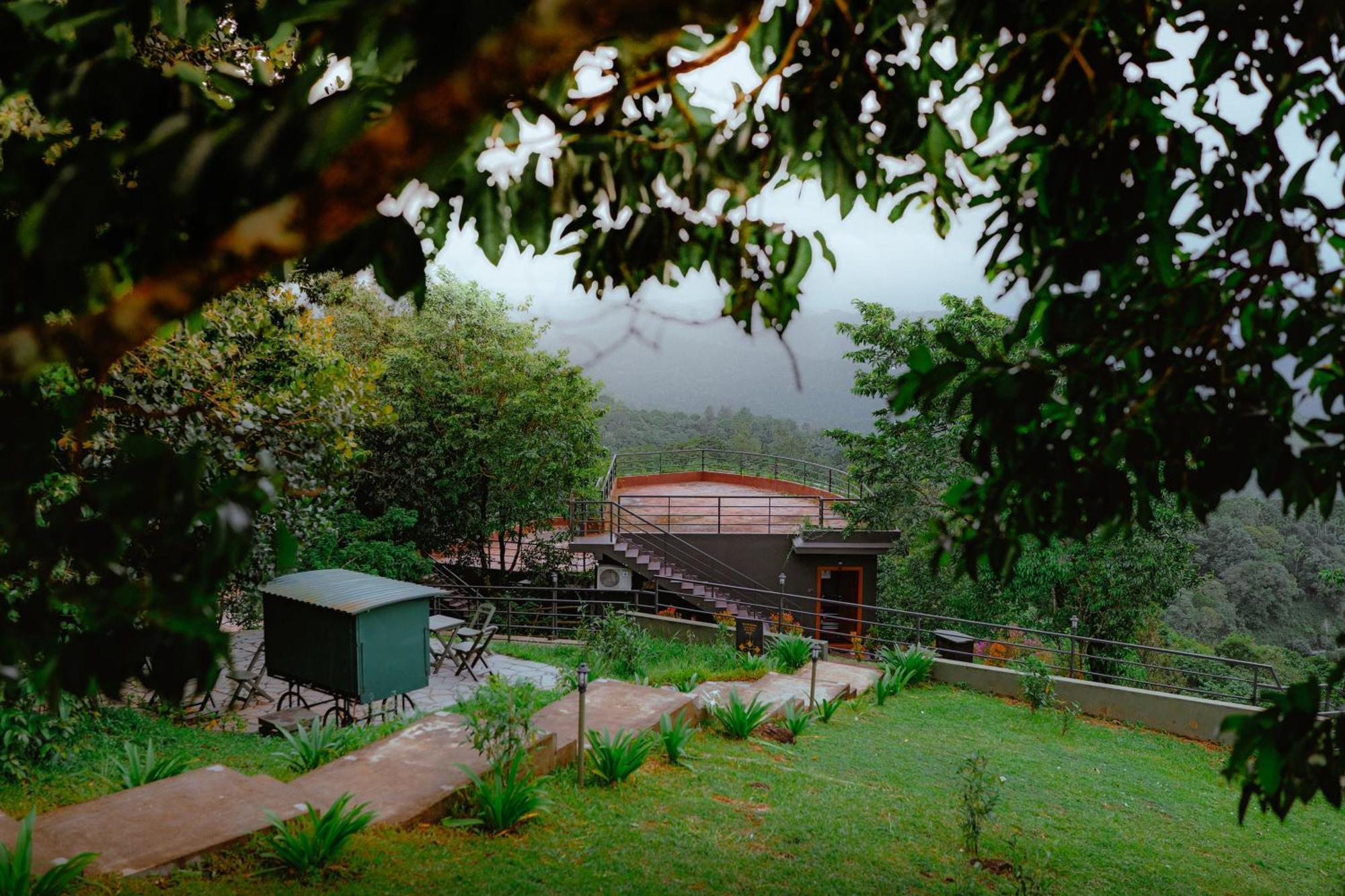 Haze And Kites Resort Munnar Exterior foto