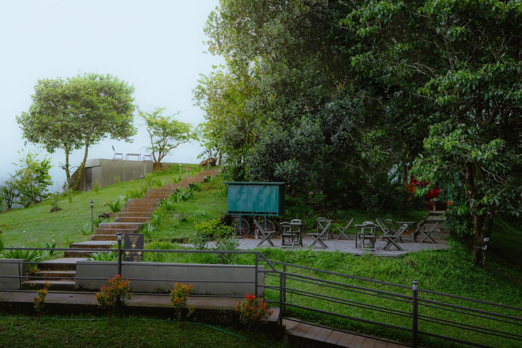 Haze And Kites Resort Munnar Exterior foto